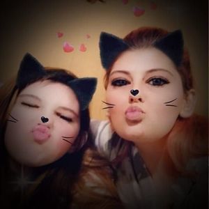 Meet your Posher, Angie